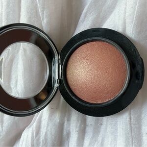 Mac blush  love joy